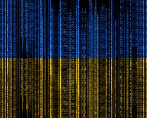 Ein von KRITIS inspiriertes digitales Kunstwerk zeigt vertikale Linien eines Binärcodes in den Blau- und Gelbtönen der ukrainischen Flagge. Die obere Hälfte ist blau, die untere gelb und bildet so ein strukturiertes, abstraktes Meisterwerk.